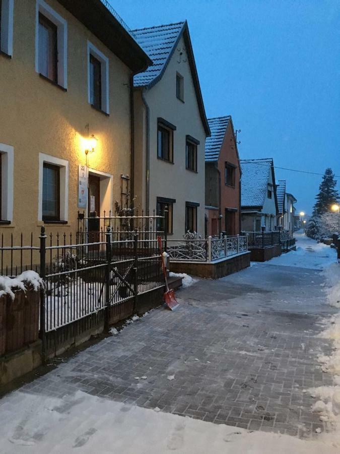 Radler Pension Wettin Экстерьер фото